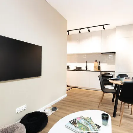 شقة Modern Beige And Grey 3city In By Renters غدينيا