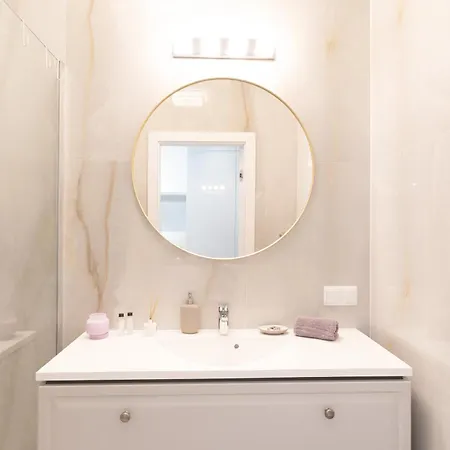 Modern Beige And Grey 3City Apartment In Gdynia By Noclegi Renters * Gdynia